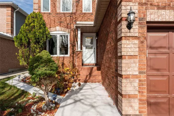 Cambridge, ON N1P 1B8,332 Langlaw DR