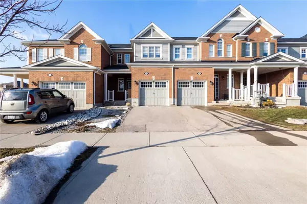 Kitchener, ON N2R 0J3,153 West Oak TRL