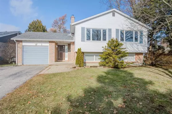 London, ON N6J 4B8,3 Gardenvale CRES