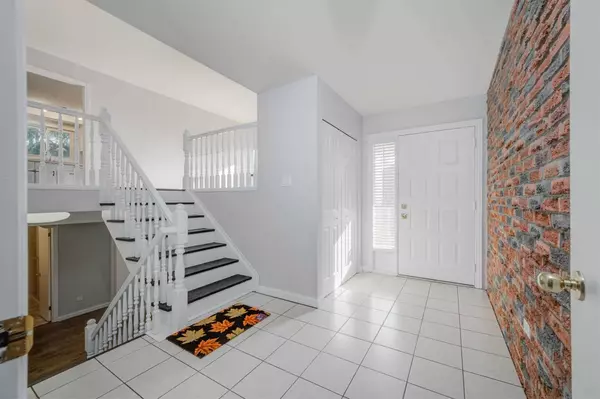 London, ON N6J 4B8,3 Gardenvale CRES