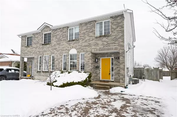 Kingston, ON K7M 8X3,544 BARNSLEY CRES