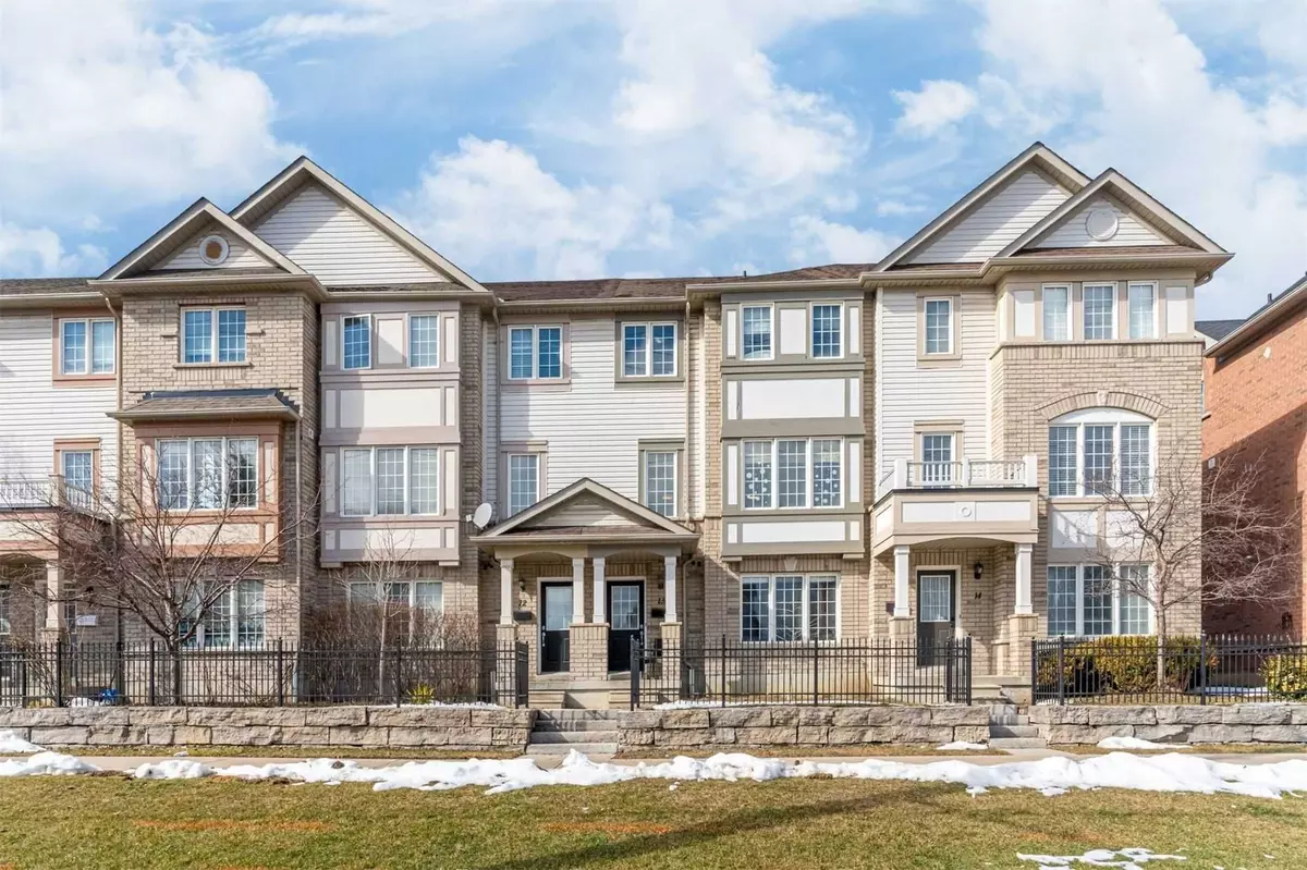 Pickering, ON L1V 0A2,1850 Kingston RD ##13