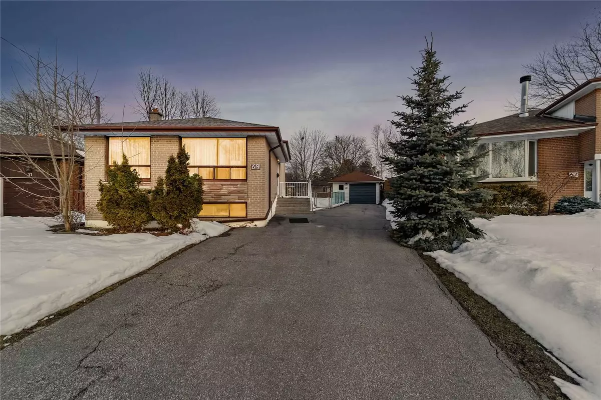 Toronto E09, ON M1H 2R7,69 Baybrook CRES