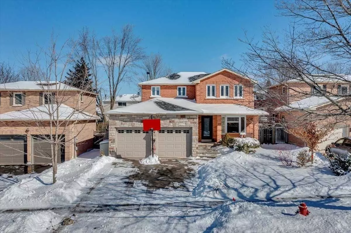 Newmarket, ON L3Y 7G1,377 Luesby LN