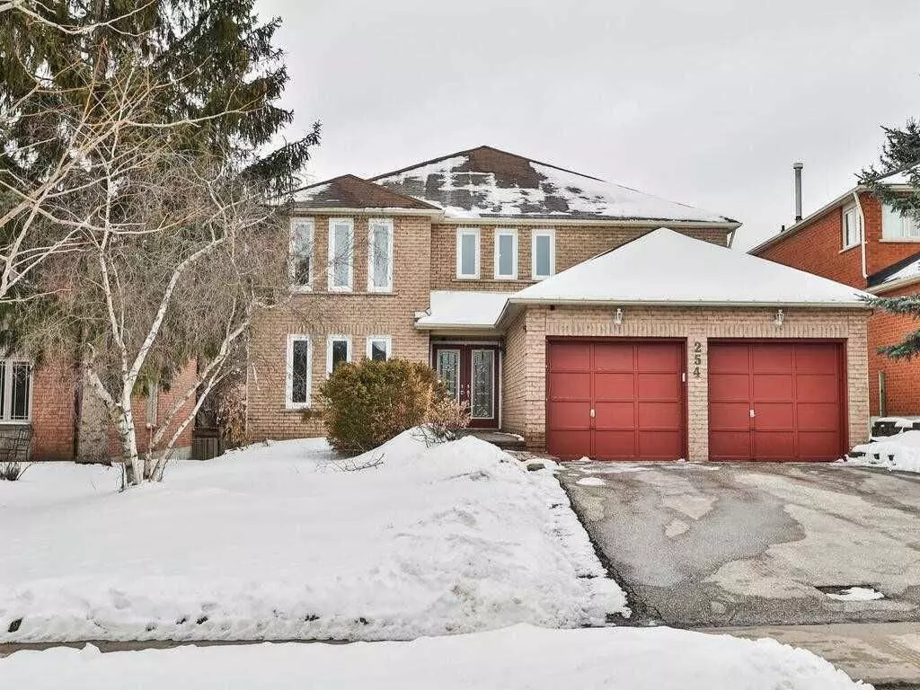 Newmarket, ON L3X 1H3,254 Alex Doner DR