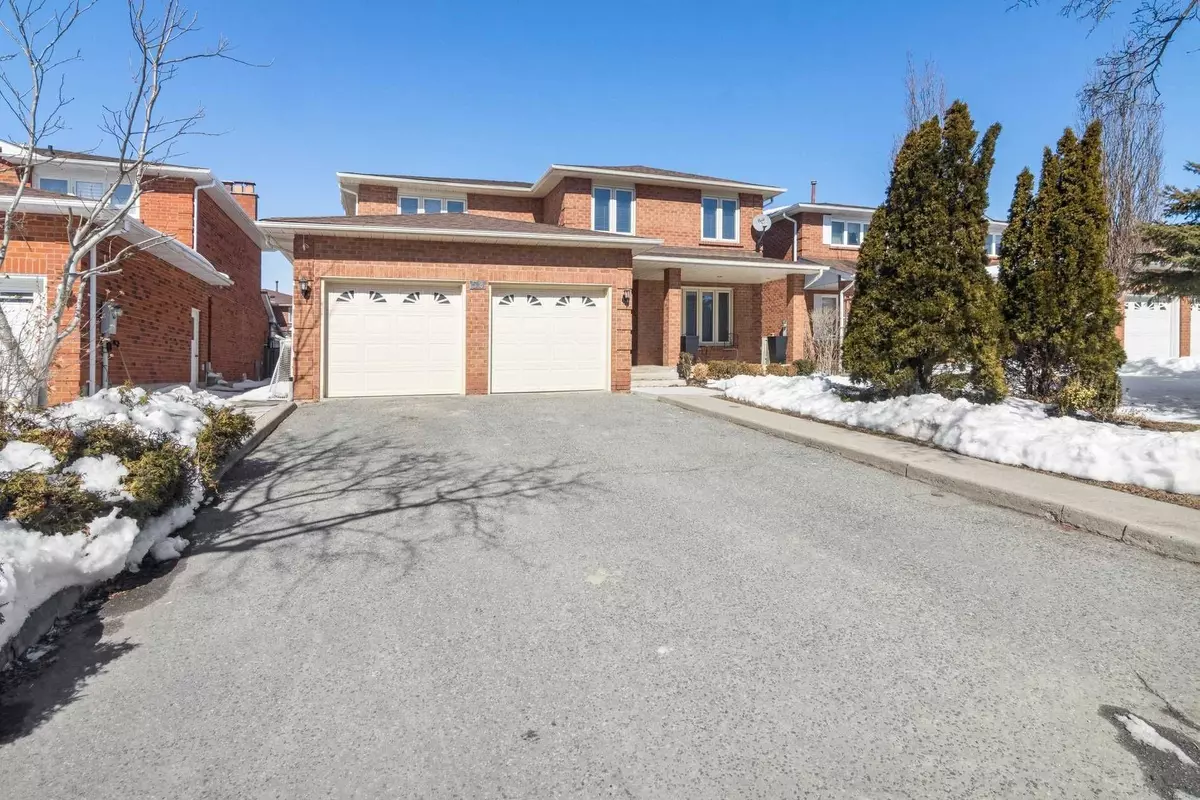 Vaughan, ON L4L 3Y8,58 Roxana AVE