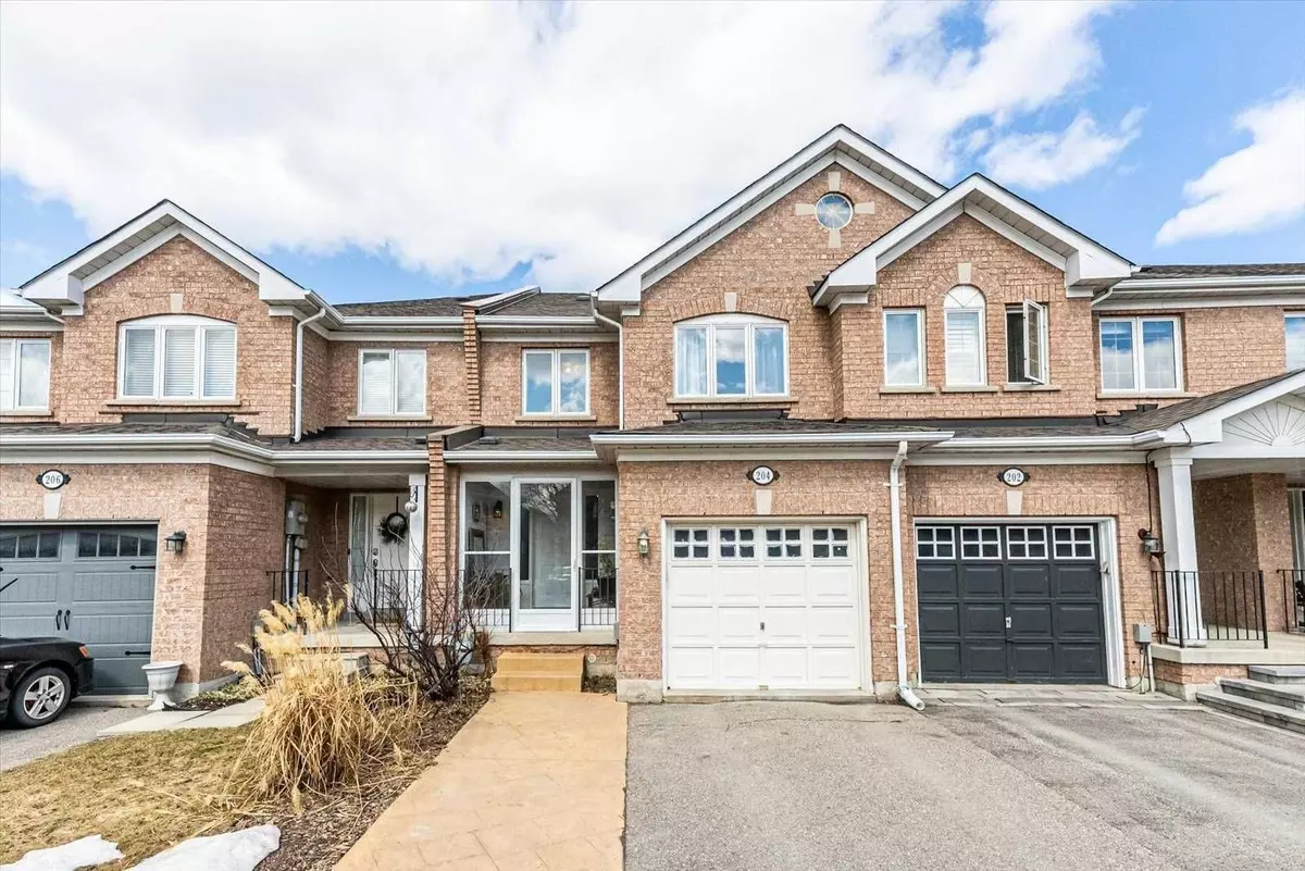 Newmarket, ON L3X 2W6,204 Banbrooke CRES