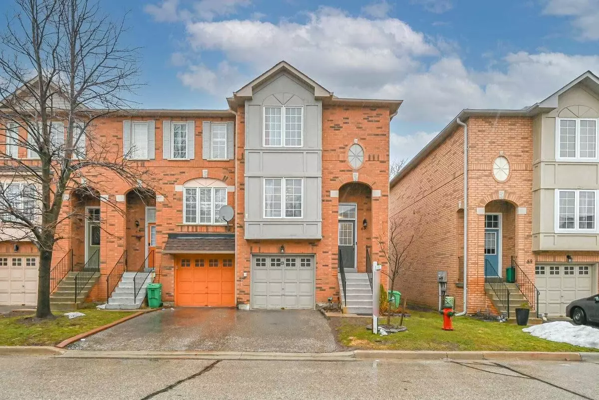 Brampton, ON L6V 4M7,2 Claybrick CT #63