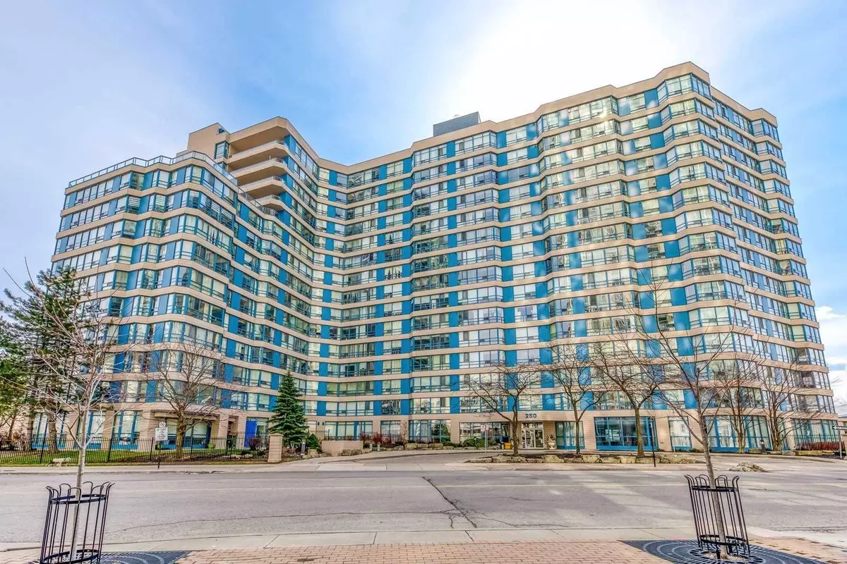 Mississauga, ON L5B 3Z4,250 Webb DR #220