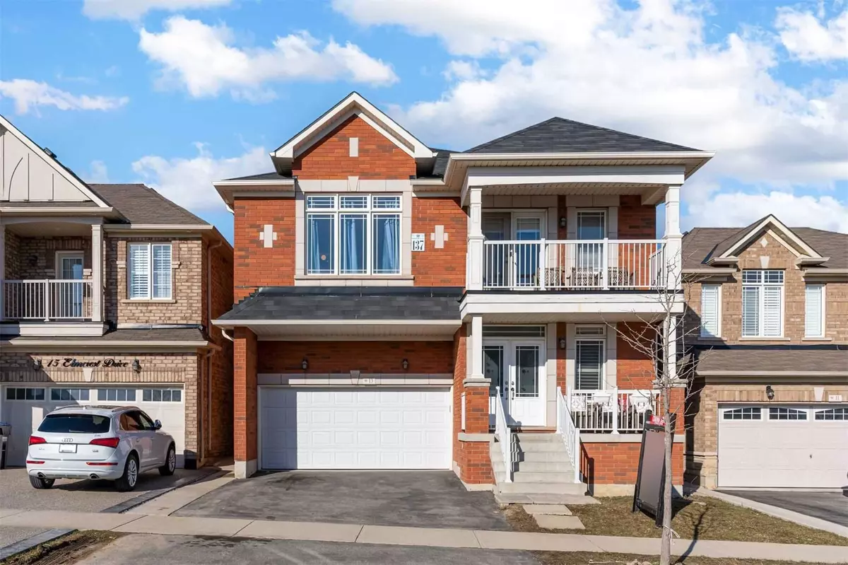 Brampton, ON L6Y 5T7,13 Elmcrest DR