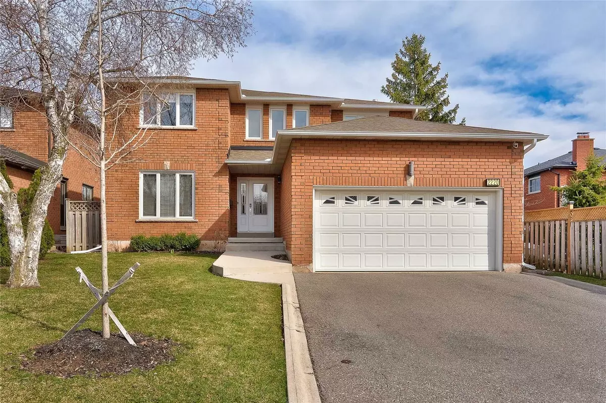 Oakville, ON L6H 4W8,2220 Granby DR