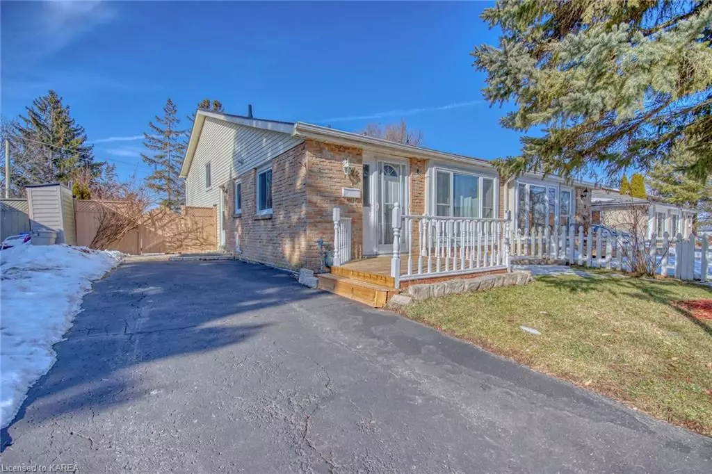 Frontenac, ON K7M 7A9,22 GLENARDEN PL