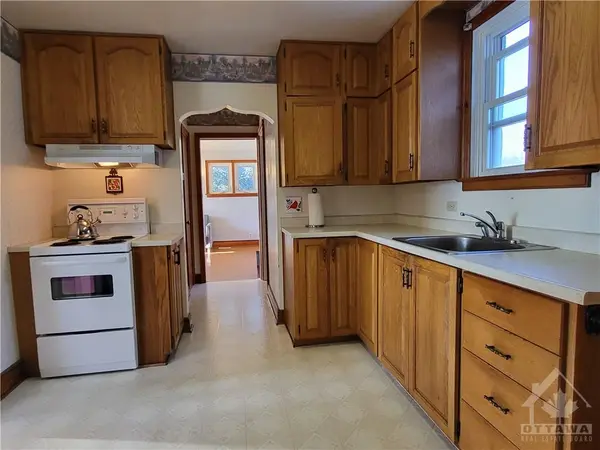 Manotick, ON K0A 2E0,5687 FIRST LINE RD