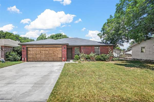 8818 Wilbur Street,  White Settlement,  TX 76108