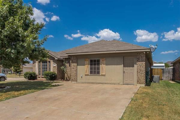 Alvarado, TX 76009,720 Lakeview Drive