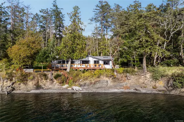 Piers Island, BC V8L 5Y7,28 McKenzie Cres