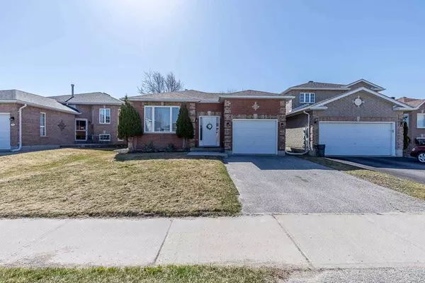 Barrie, ON L4M 6Z1,19 Nicole Marie AVE