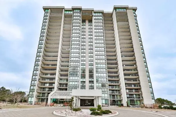 Oakville, ON L6L 5V1,2170 Marine DR #706