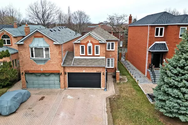 Oakville, ON L6M 2Z1,2026 Lumberman LN