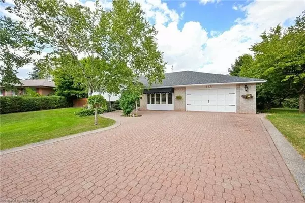 Halton, ON L6L 3Y8,335 Tennyson DR