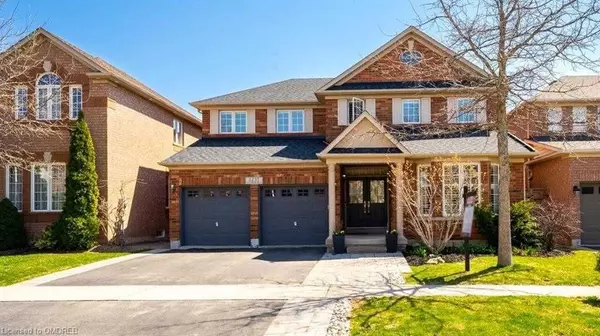 Oakville, ON L6M 5B5,2237 Glazebrook CIR