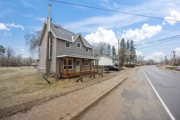 Central Frontenac, ON K0H 2V0,11608 38 RD