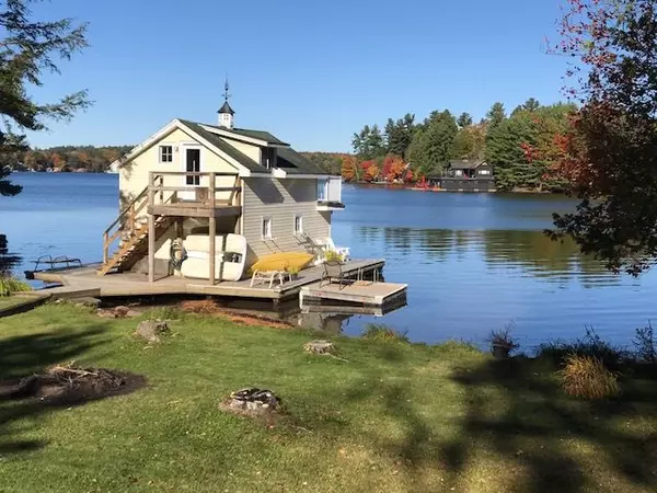 Muskoka, P0B 1J0,1069 Shennamere RD