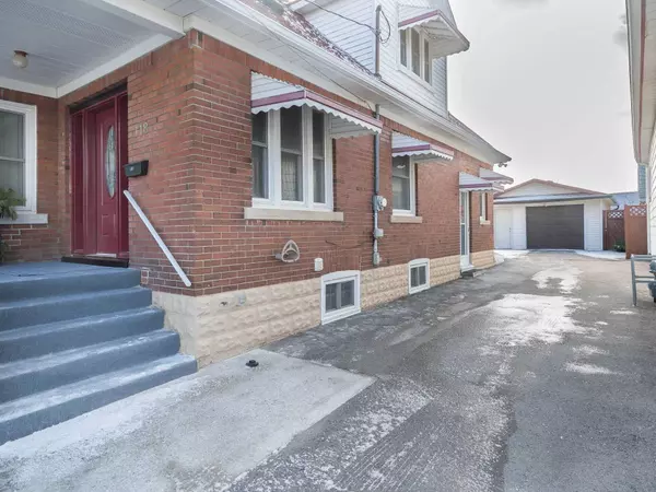 Thorold, ON L2V 1K1,118 Clara ST