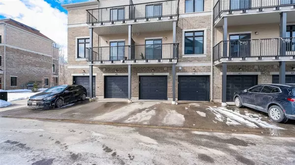 Guelph, ON N1K 0A5,107 Westra DR #44