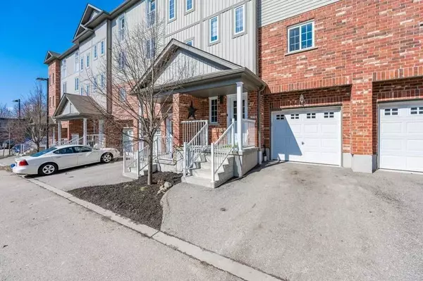 Kitchener, ON N2M 0A6,55 Mooregate CRES #21