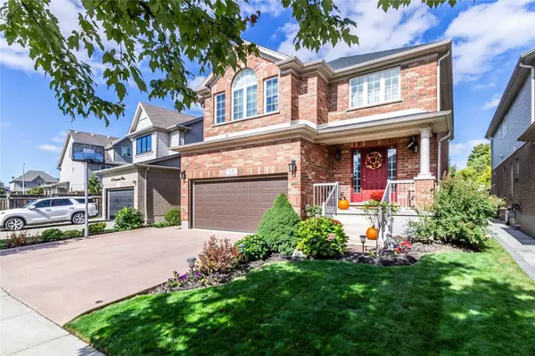 Cambridge, ON N3C 4P5,19 Lemonwood PL