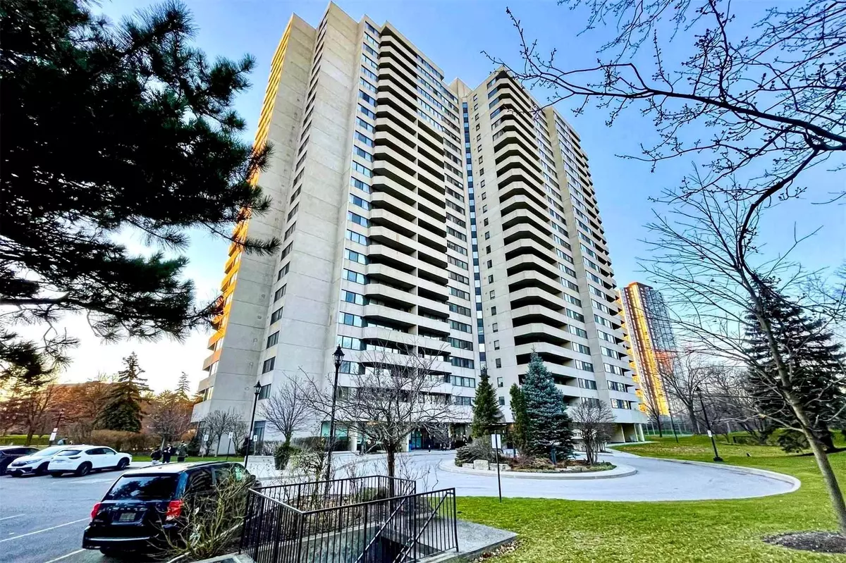 Toronto C13, ON M3C 3H9,75 Wynford Hts CRES #2102