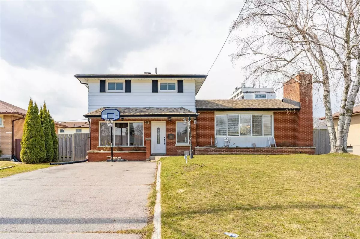 Oshawa, ON L1J 5E8,714 Glenforest ST