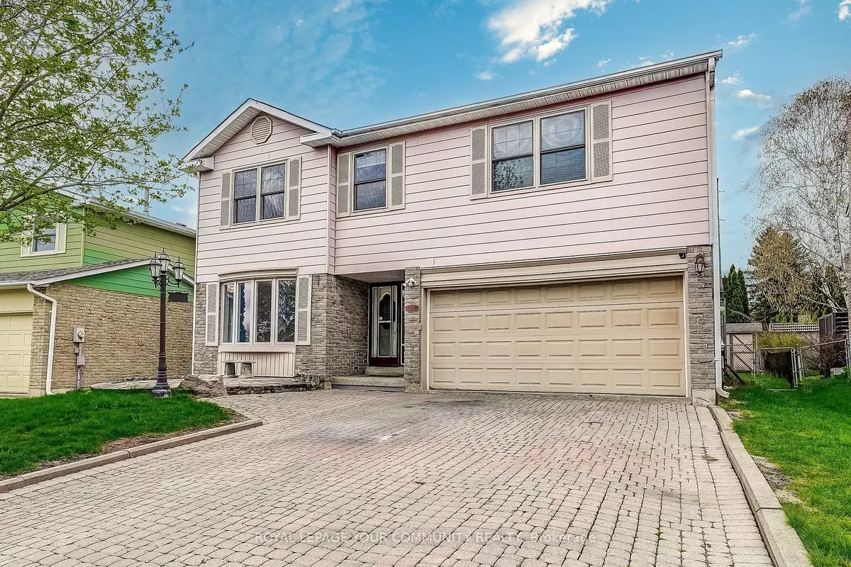 Newmarket, ON L3Y 4Z6,135 HURON HEIGHTS DR