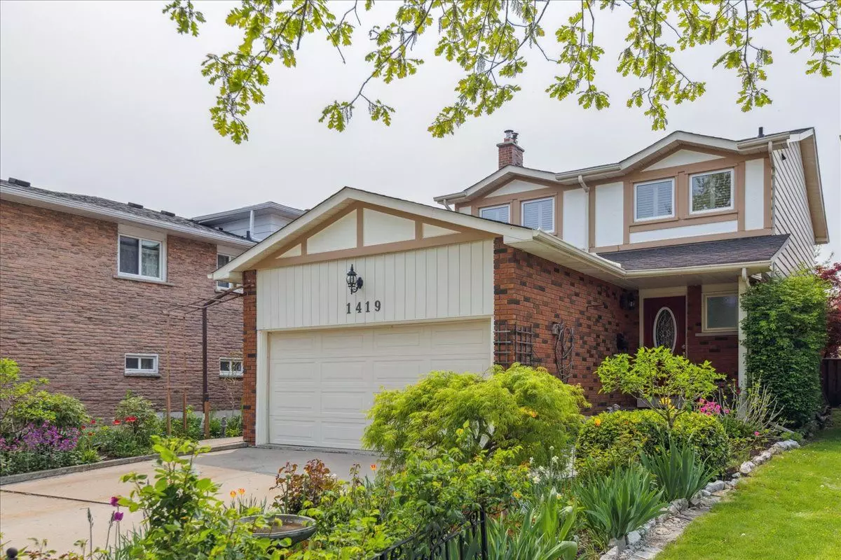 Oakville, ON L6H 2W5,1419 Kimberley DR