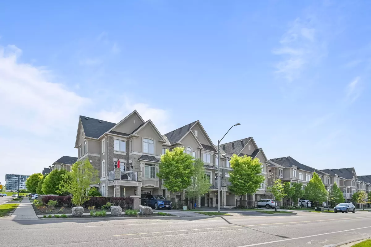 Oakville, ON L6M 0S4,2546 Grand Oak TRL