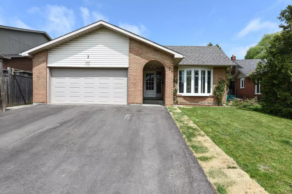 Brampton, ON L6V 3K7,3 Blackthorn LN E