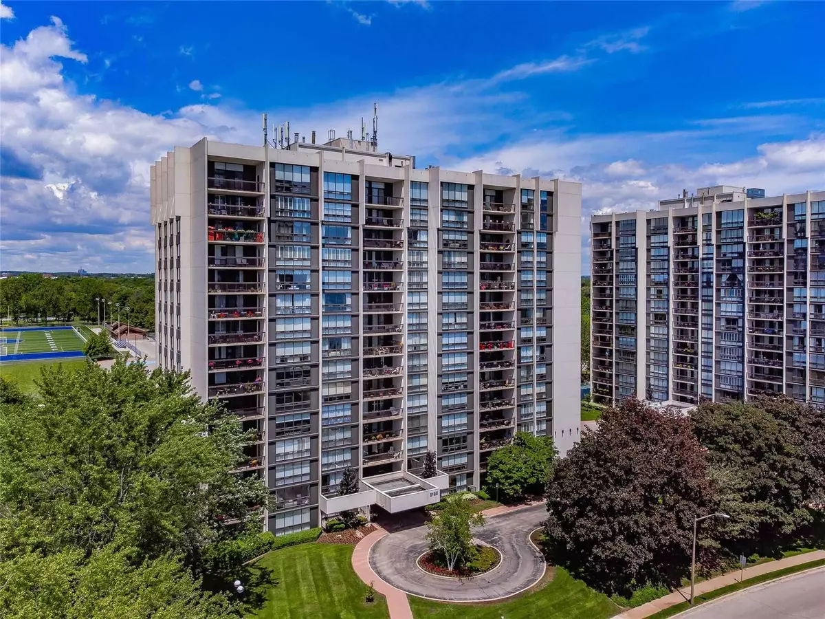 Oakville, ON L6L 5L6,2185 Marine DR #1405