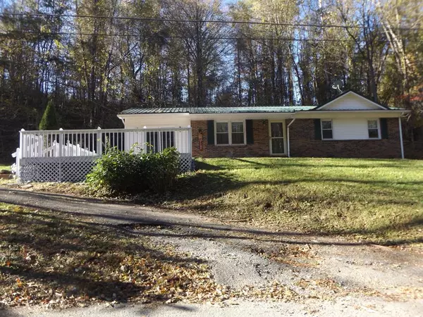 93 Spring St., Galax, VA 24333