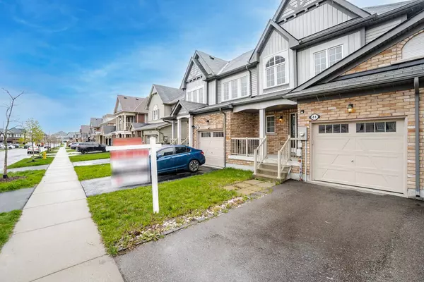 Clarington, ON L1C 0S8,41 John Matthew CRES