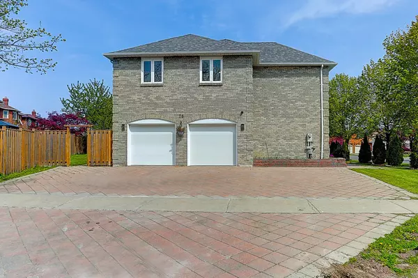 Richmond Hill, ON L4B 1Y3,28 Blackmore AVE