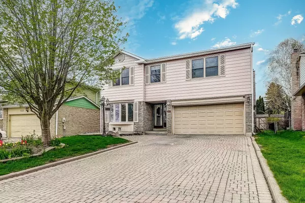 Newmarket, ON L3Y 4Z6,135 HURON HEIGHTS DR