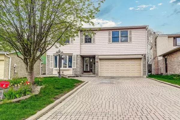 Newmarket, ON L3Y 4Z6,135 HURON HEIGHTS DR