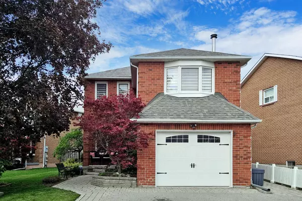 15 Arisaig DR,  Vaughan,  ON L6A 1V6