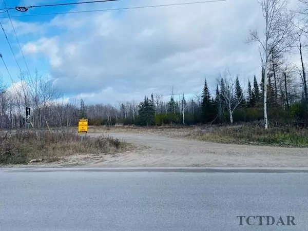 Kapuskasing, ON P5N 2B6,PT LT 20 CON 15 O'BRIEN TWP RD