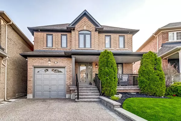 Oakville, ON L6M 5J5,2248 Crestmont DR