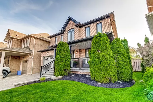 Oakville, ON L6M 5J5,2248 Crestmont DR