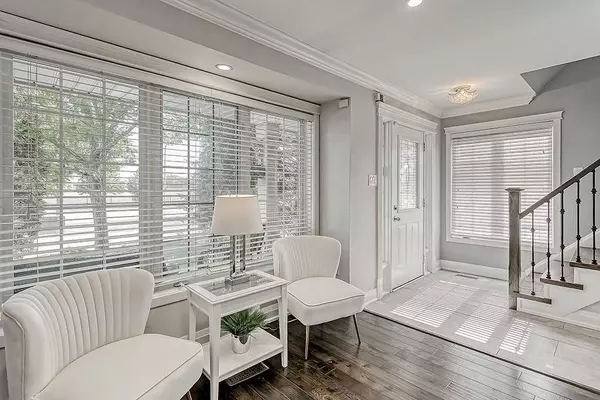 Oakville, ON L6M 3Y2,2336 Proudfoot TRL