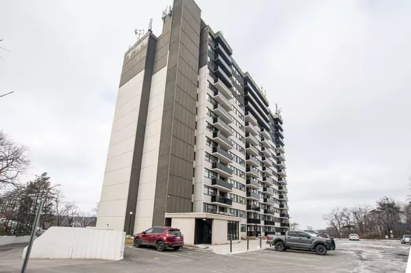 Waterloo, ON N1R 5Z6,59 Concession ST #1006