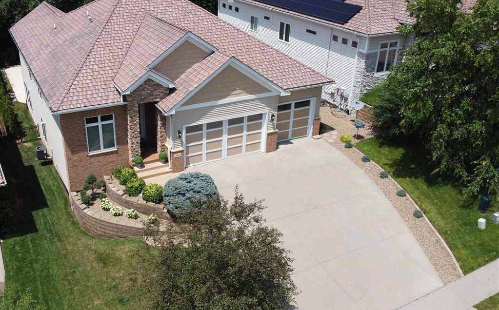 2912 Broken Woods Dr, Coralville, IA 52241
